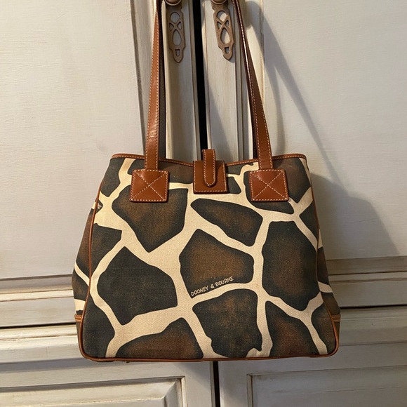 Dooney & Bourke - Picture 2 of 7